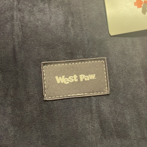 NWT West Paw Big Sky Blanket in Navy, Medium - Picture 6 of 7